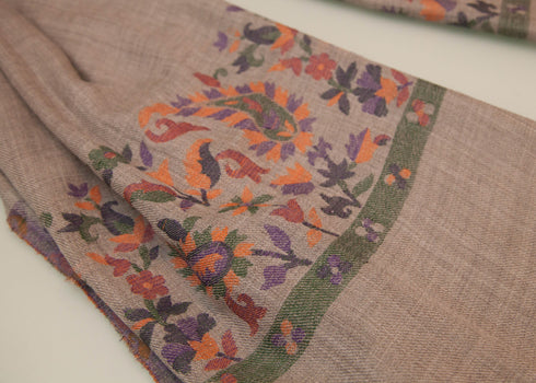 CASHMERE WITH KANI BORDER - GRAY WITH GREEN AND PURPLE WEAVE - makersweave.com